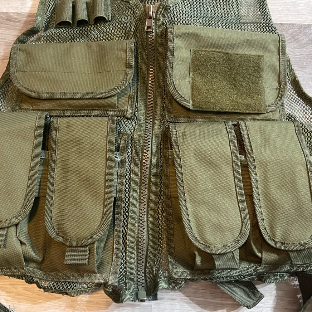 Adjustable Mesh Tactical Vest - Picture 2 of 4